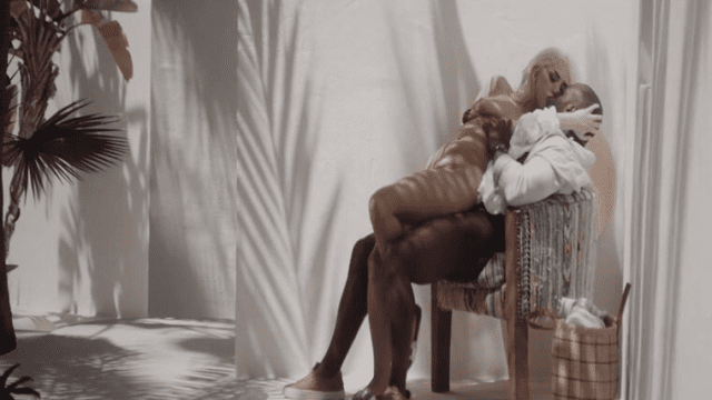 Làm tình cùng em ở phía sau nhà - mlwydkyd.sbs