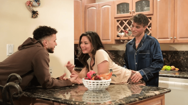 Động cơ thầm kín của đứa em gái cưng - mlwydkyd.sbs